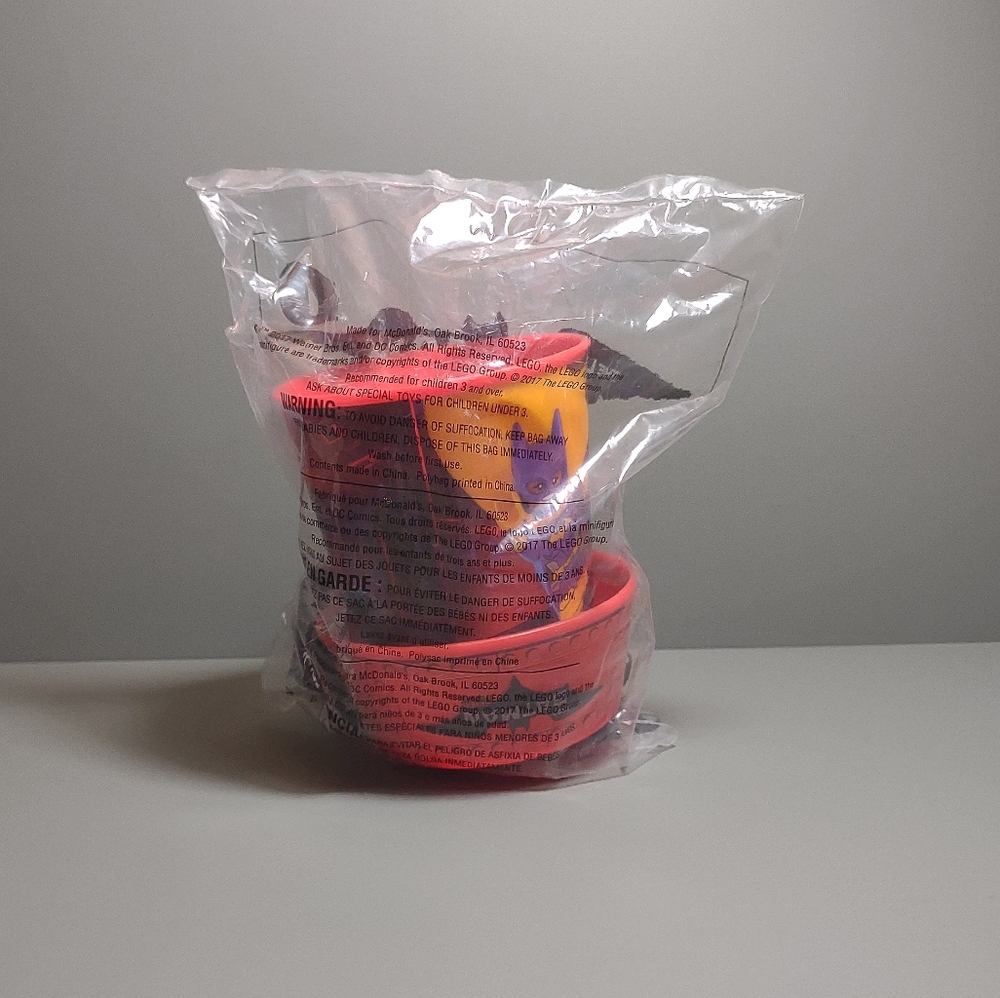 McDonald’s The Lego Batman Movie Red Cup and lid with Batgirl 2017 Happy Meal - Picture 2 of 7